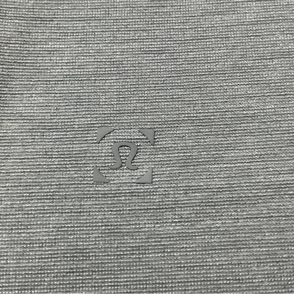 Lululemon Polo Shirt Men’s XL/XXL Grey Preppy Golf Performance See Measurements - Picture 8 of 10
